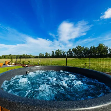 Prázdninový dům Ksiazeca Dolina Jacuzzi Sauna Dom Caloroczny Dolina Baryczy Zmigrod
