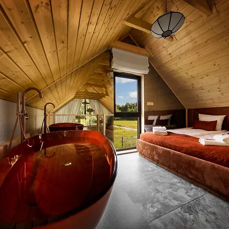 Prázdninový dům Ksiazeca Dolina Jacuzzi Sauna Dom Caloroczny Dolina Baryczy *